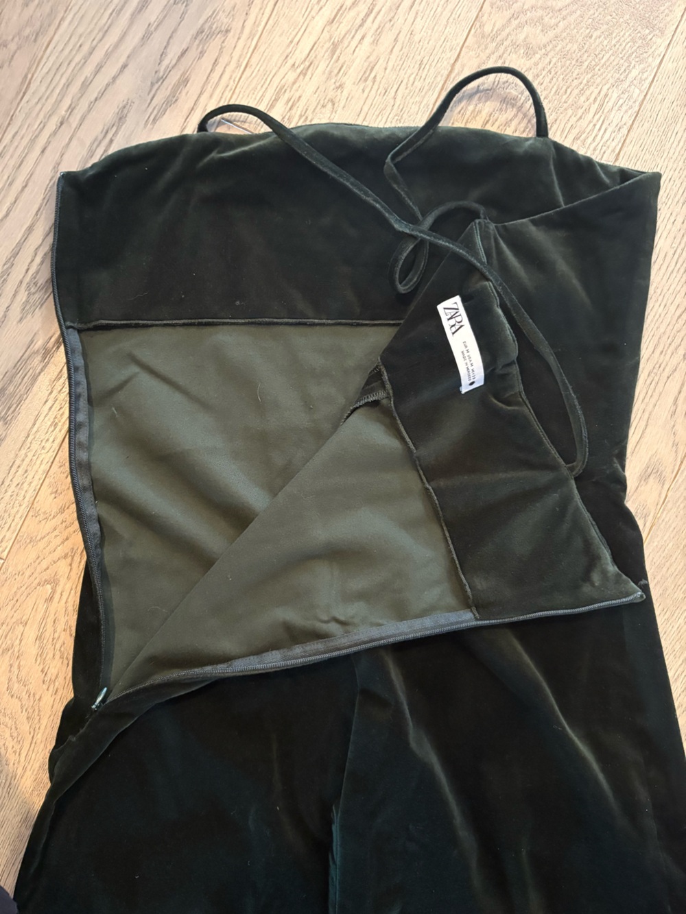 Zara Hunter Green Midi Velvet Dress with Thin Straps - Picture 4 of 5